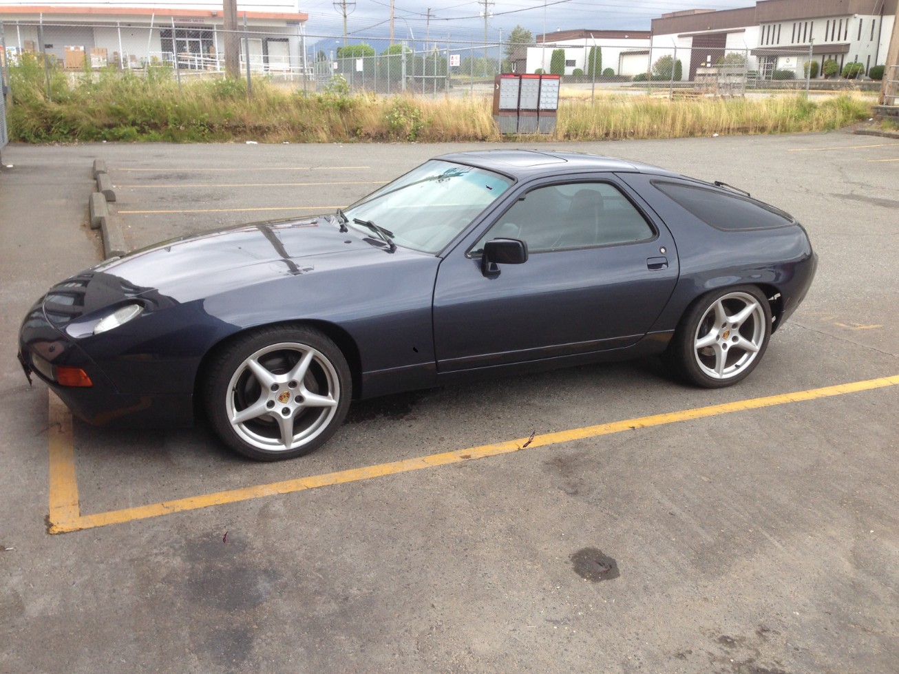 Refinish older vehicle – Vintage Sports car, collector vehicle Detailing