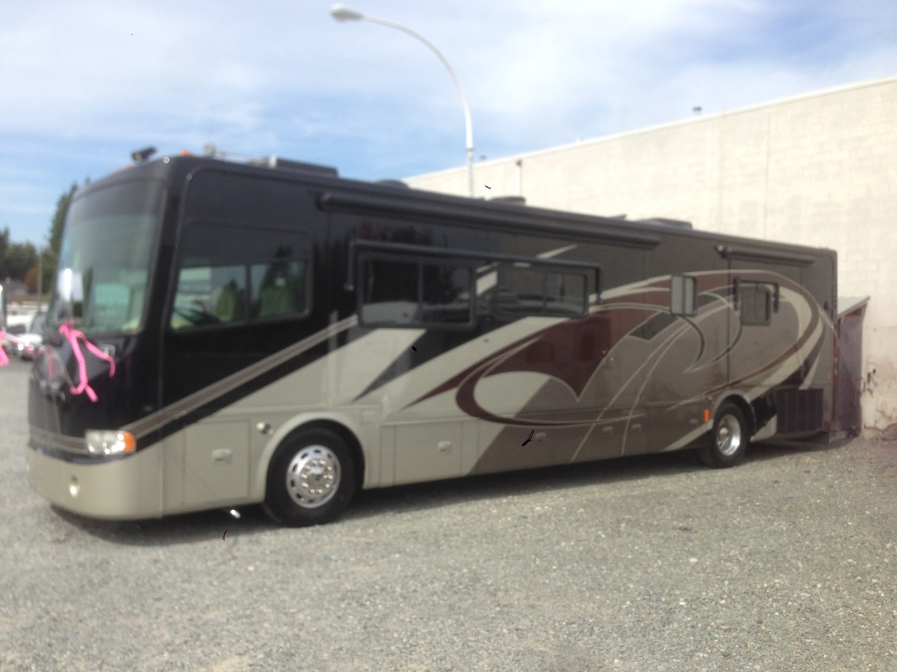 Panel refinishing – RV Large Refinished job complete